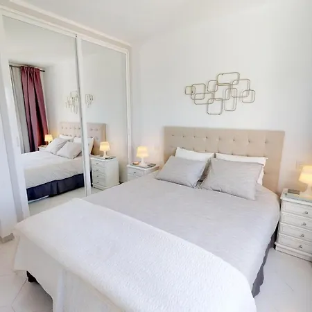 Floor - Amazing Sea View 아파트